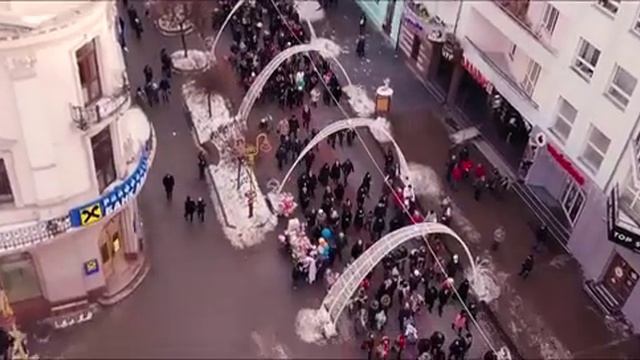 Святкова хода з колядою від монастиря Христа Царя до Вічевого майдану! смотреть онлайн