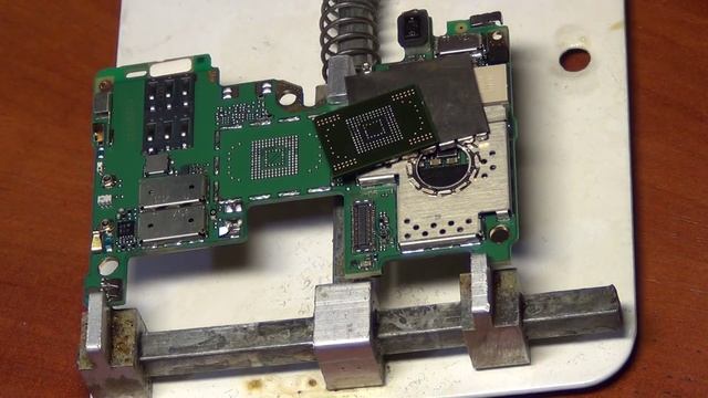 Nokia Lumia 925 не включается.Попытка реанимации. ;) смотреть онлайн