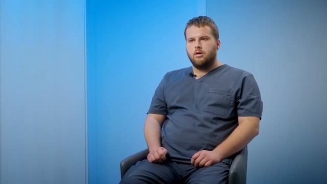Знакомство с командой клиники: Влас Гудков смотреть онлайн