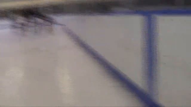 Ice Skating From The Perspective of a 7 Year Old смотреть онлайн