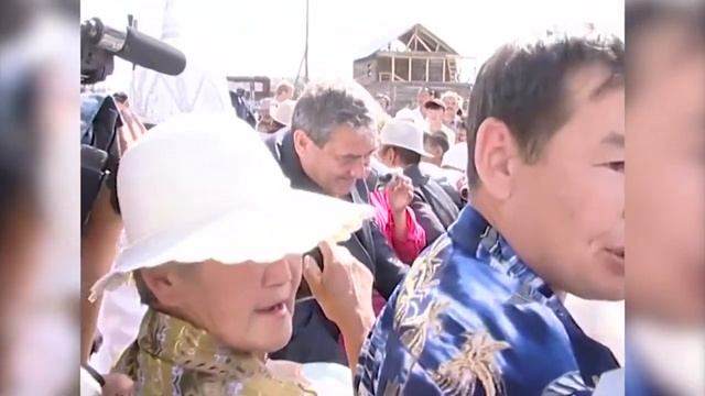 Новый дом для ветеранов в селе Майя. 2005 г. смотреть онлайн