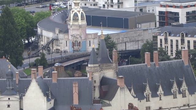 Ville de Nantes vue du haut de la Tour de Bretagne смотреть онлайн