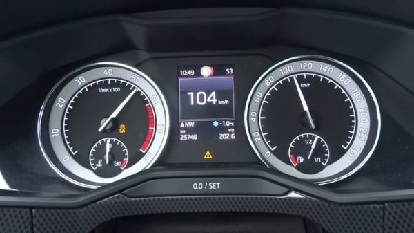 SKODA Superb SPORTLINE 2.0 280hp 4x4 Acceleration Test 0-100 mph 0-160 km/h