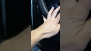 Снятие Разборка дверной карты задней двери на Skoda Fabie 2