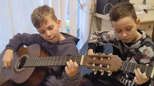 "ЧУТИ ГІМН" ( cover) від Сашка і Давіда💪💛💙❤️🙏!!! смотреть онлайн
