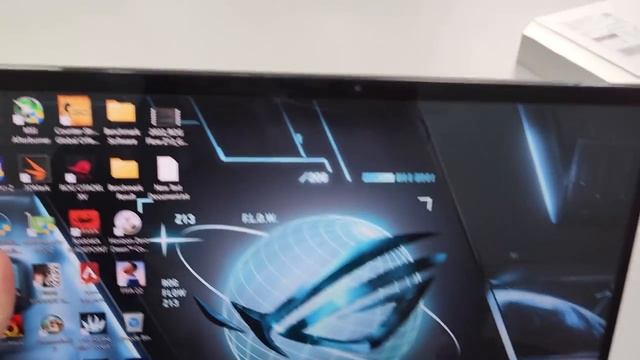 Trên tay Asus ROG Flow Z13 - Gaming tablet mạnh nhất thế giới смотреть онлайн