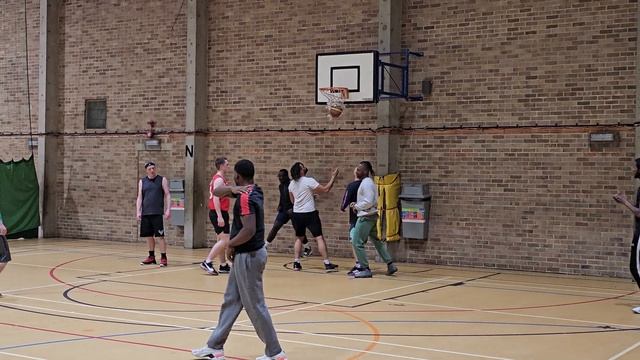 Southwick basketball session in 8k 30fps galaxy s23 ultra!! (5) смотреть онлайн