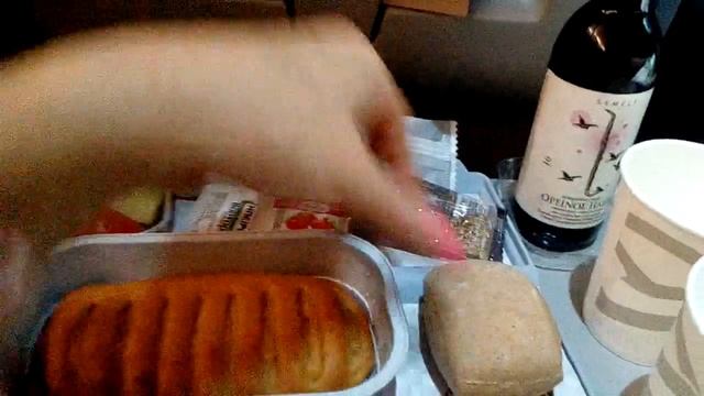 Еда в самолёте.2018 смотреть онлайн