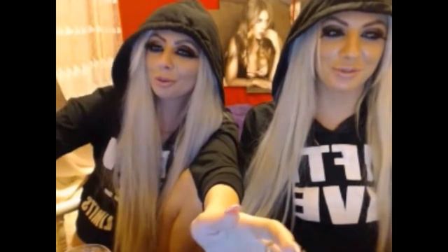 Алина и Настя.Весёлые блондинки зажигают. смотреть онлайн