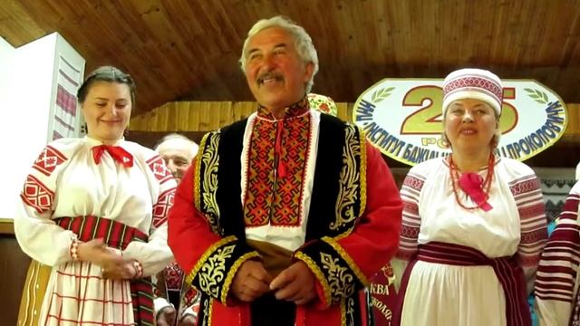 Украинские Песни в Институте Пчеловодства, 16.05.2014 УКРАИНА, Киев смотреть онлайн