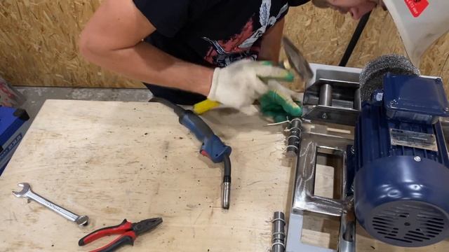 Зачистной станок для профильной трубы своими руками смотреть онлайн