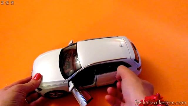 Unboxing Diecast Audi Q5 Diecast Model Car 1:18 Collection смотреть онлайн