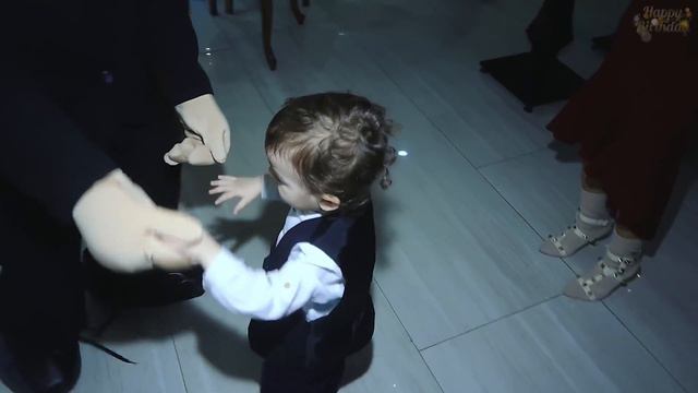 Празднование второго дня рождения Амира | Амир стал боссом | Алан и Амир смотреть онлайн