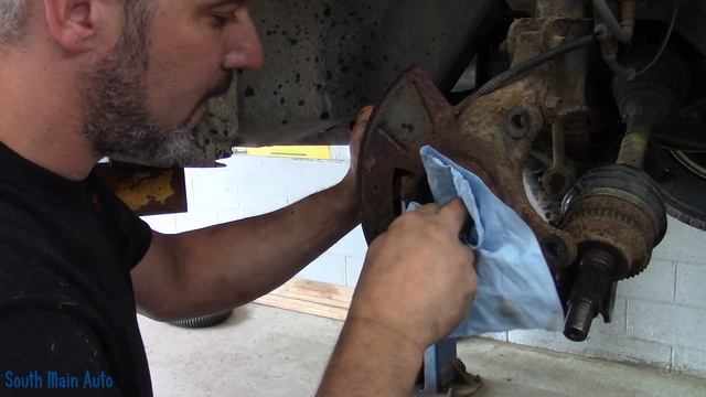 Ford Escape: Front Brakes & Wheel Bearing смотреть онлайн