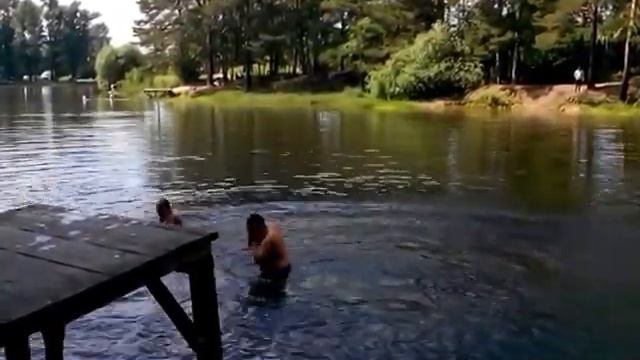 Неудачно прыгнул в воду смотреть онлайн