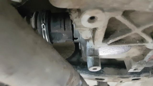 Тойота Rav4 v40. Сальники заднего редуктора, замена. Заметки. смотреть онлайн