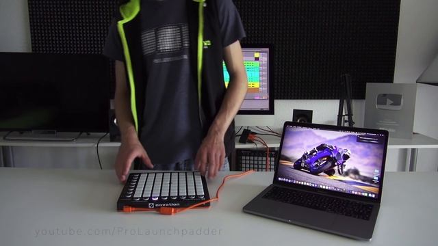 Hey Siri, what is 1 Trillion to the 10th Power? // Launchpad Freestyle смотреть онлайн