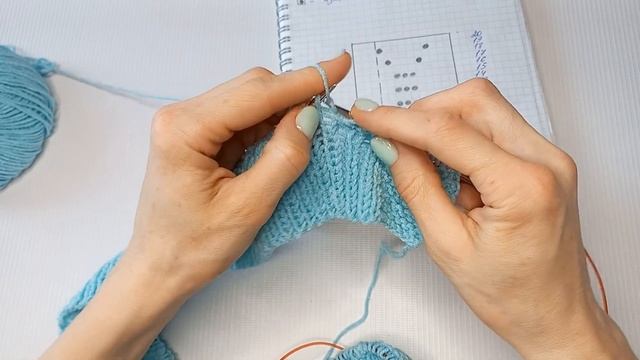 Жакет спицами для девочки /подростка/ теневой узор/ цельнаязаная планка/Часть 1 смотреть онлайн