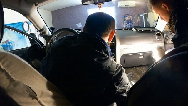 Распаковка установка магнитолы на hover h3 смотреть онлайн