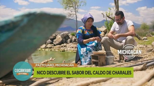 Desde Pátzcuaro, Nico saborea un tradicional caldo de charales | Cocineros Mexicanos смотреть онлайн