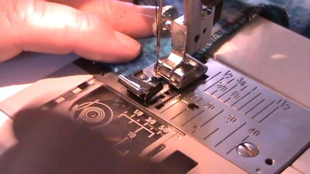 ELNA 3230 Gallery Sewing machine1.MPG смотреть онлайн