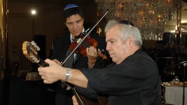 Yonatan Razel Vehi Sheamda arranged and performed by Rambam смотреть онлайн