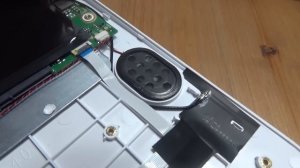 Китайский ноутбук. Разбираем и смотрим внутренности