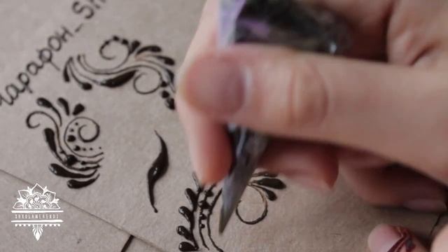 4 Day Henna Tutorial ( Как рисовать капли с лианами мехенди на руке )