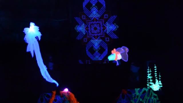 Театр кукол Дом Солнца. Спектакль, световое шоу для детей смотреть онлайн