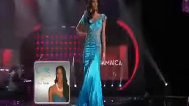 Yendi Phillipps (Evening Gown) смотреть онлайн