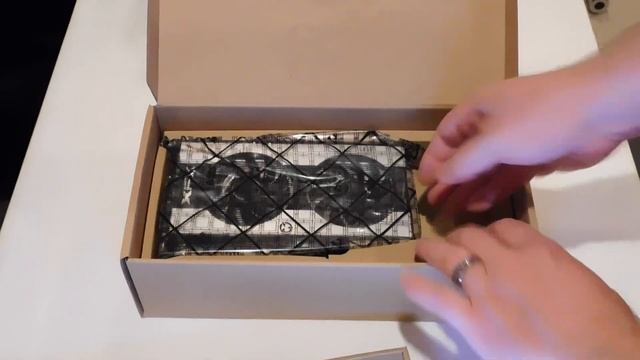 XFX R7 260X Unboxing смотреть онлайн