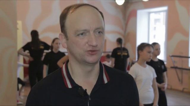 В движении. Акробатический рок-н-ролл смотреть онлайн