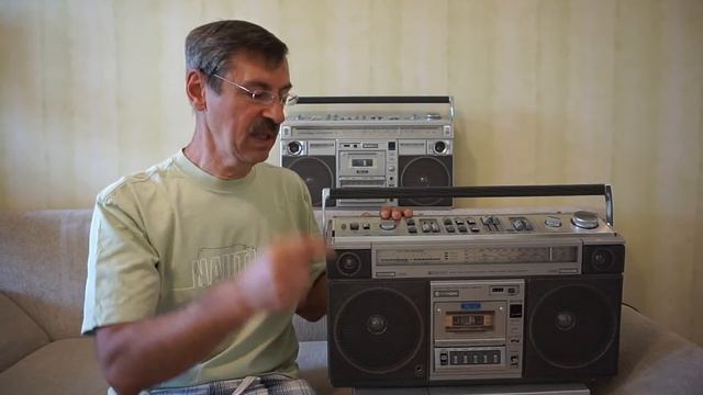 Hitachi TRK-8800E. Неплохой аппарат, но экскаваторы у Hitachi получались лучше.