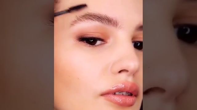 ГЕЛЬ ДЛЯ БРОВЕЙ СУПЕРСИЛЬНОЙ ФИКСАЦИИ