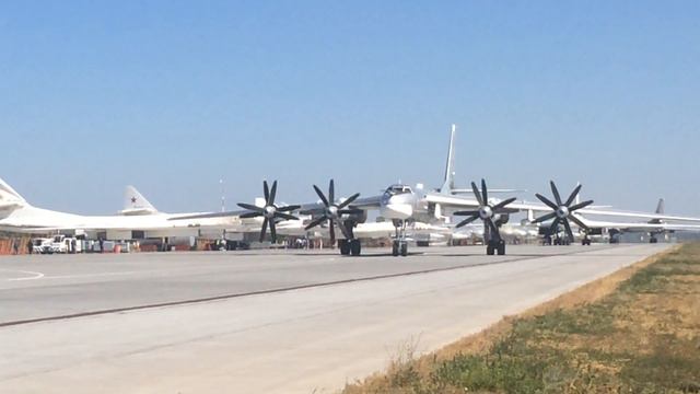 Авиабаза г. Энгельс. День открытых дверей 19.08.2017 3-я лётка. часть 7 смотреть онлайн