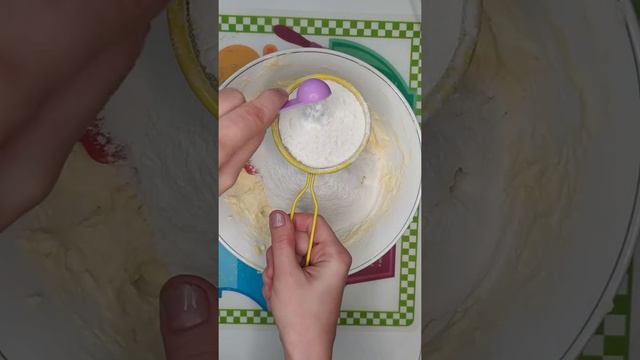 РЕЦЕПТ ПЕСОЧНОГО ТЕСТА (теперь мой любимый) ПЕЧЕНЬЕ ИЗ НЕГО ТАЕТ ВО РТУ! +ингредиенты в описании смотреть онлайн