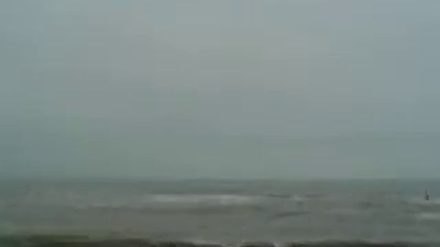 porto recanati mare mosso смотреть онлайн