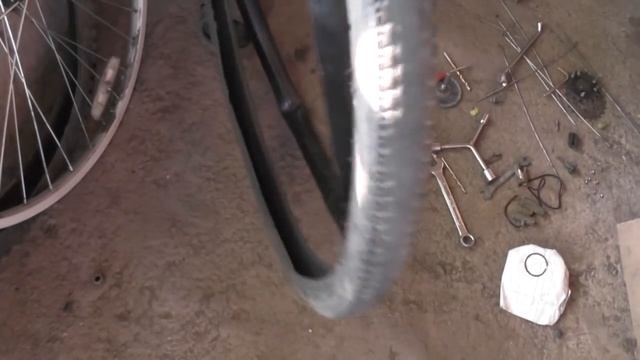 Двойная покрышка на велосипед / Double tire on a bike смотреть онлайн
