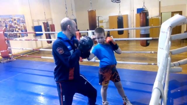 Работа передней рукой для боксёра левши смотреть онлайн