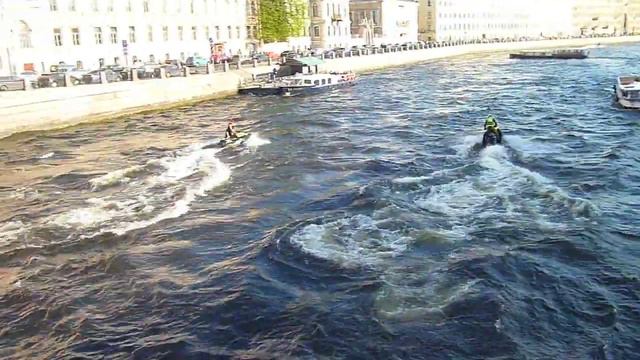 аквабайкеры на Фонтанке смотреть онлайн