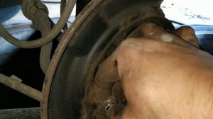 Замена колодок стояночного тормоза (ножника, ручника) Toyota Camry (30,40,50)