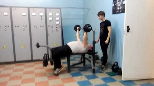 Приходите хватит дома сидеть за компьютерами, чем больше народу тем интересней. смотреть онлайн