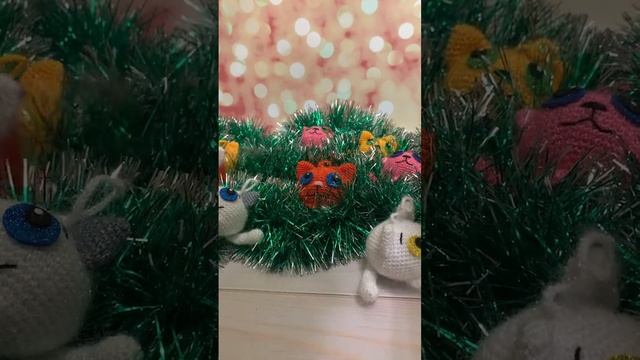 Котики шарики, новогодние игрушки крючком на ёлку, из yarnart Christmas крючком. Новый год 2023. смотреть онлайн