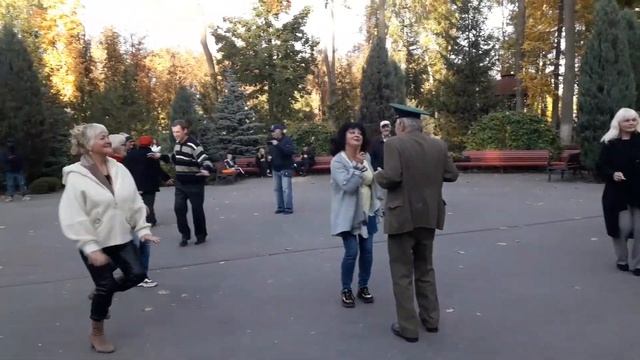Бай бай бай бай бай!!!Танцы в парке Горького!!!Харьков 2021 смотреть онлайн