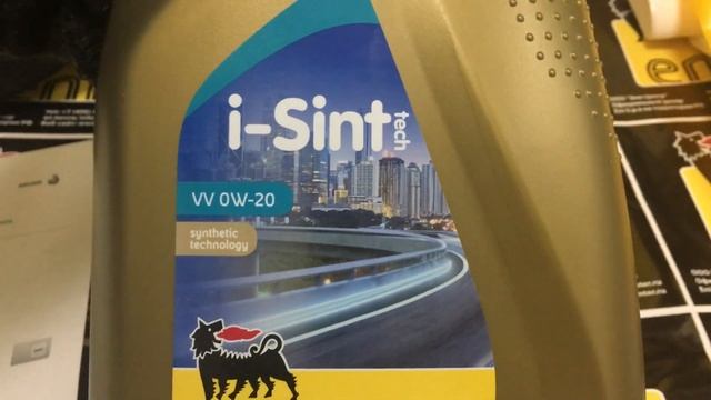 Лучшая альтернатива оригинальному моторному маслу Вольво (Volvo)!!!Масло Eni I-Sint VV 0W-20!!! смотреть онлайн