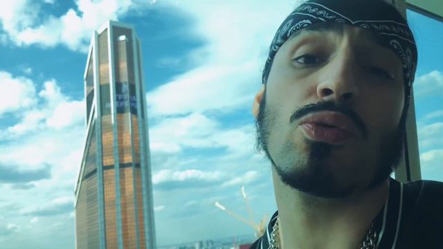 Чипинкос показывает свою квартиру в Moscow City !! смотреть онлайн