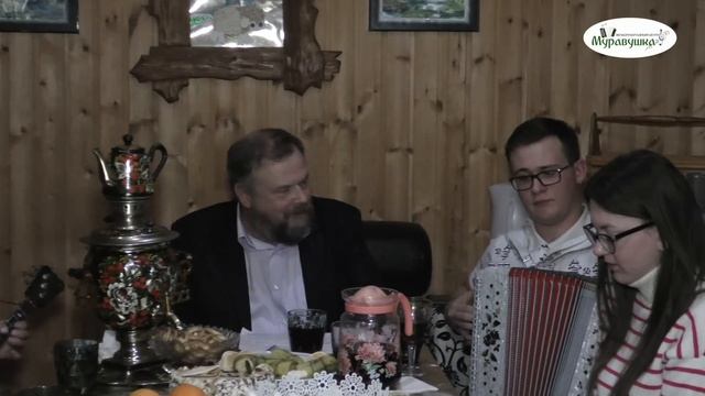 ПОЁМ ДУШЕВНЫЕ ПЕСНИ ВСЕЙ СТРАНОЙ В ГОРОДЕ КУРСК! Пой гармонь, звени душа, песня русская слышна! смотреть онлайн