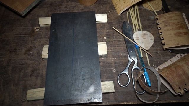 Берестяные хитрости 2. Как выпрямить бересту. смотреть онлайн