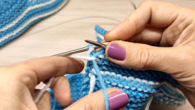 БЕЗ ШВОВ САПОЖКИ-НОСКИ НА 2 СПИЦАХ . Вяжем вместе. смотреть онлайн