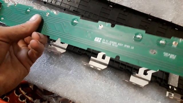 Огляд клем акумулятора Hyundai Kona Electric смотреть онлайн